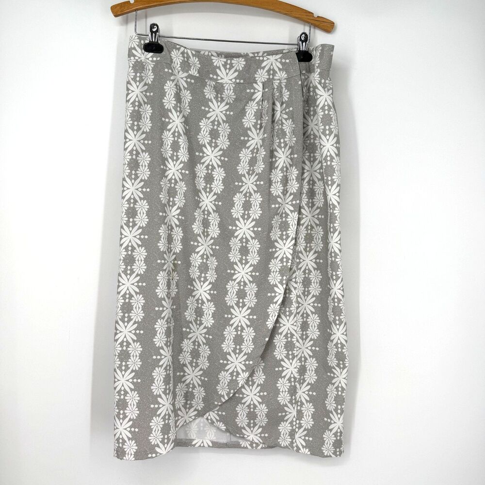 RipSkirt Hawaii Gray White Length 3 Resort Beach Vacation Cover Up Wrap Skirt L